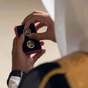كبك رجالي فضة محفور بالاسم من إيڤـال