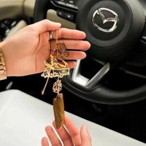 تعليقة كسرة العود للسيارة بشكل حصان مخصصة بالاسم